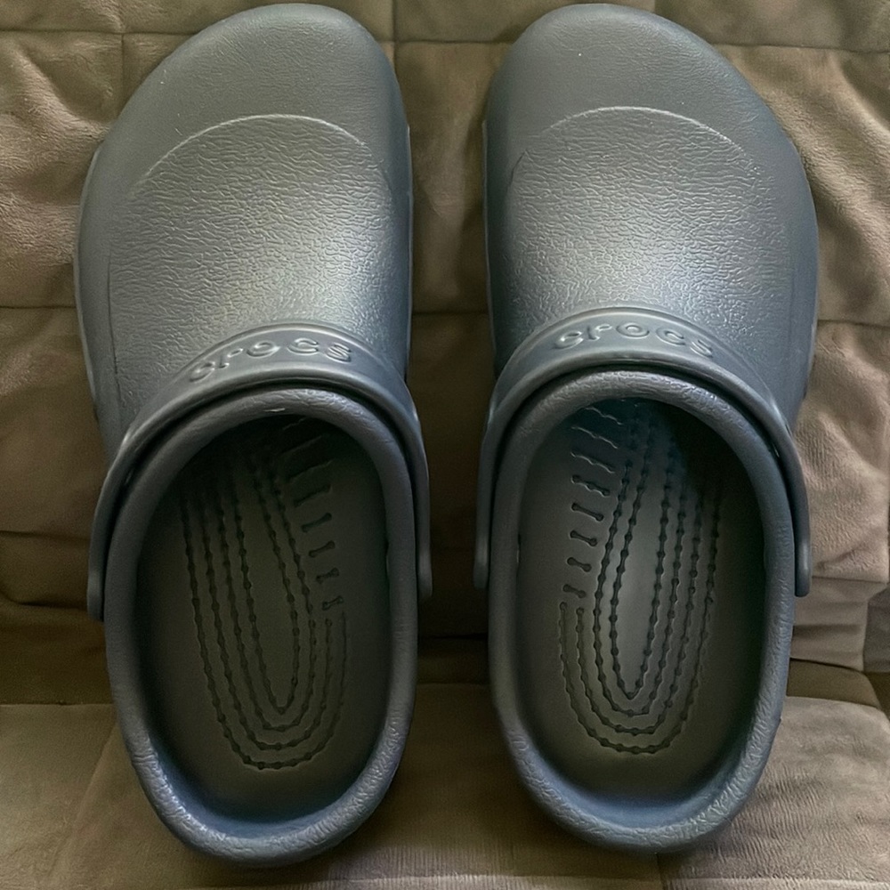 Crocs Bistro Clog Slip-Resistant Crocs Lock Mens 8 Womens 10 SUPER NICE!